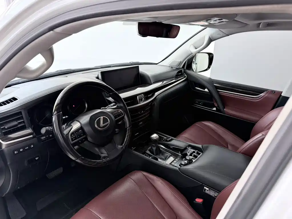 Lexus LX — миниатюра 3