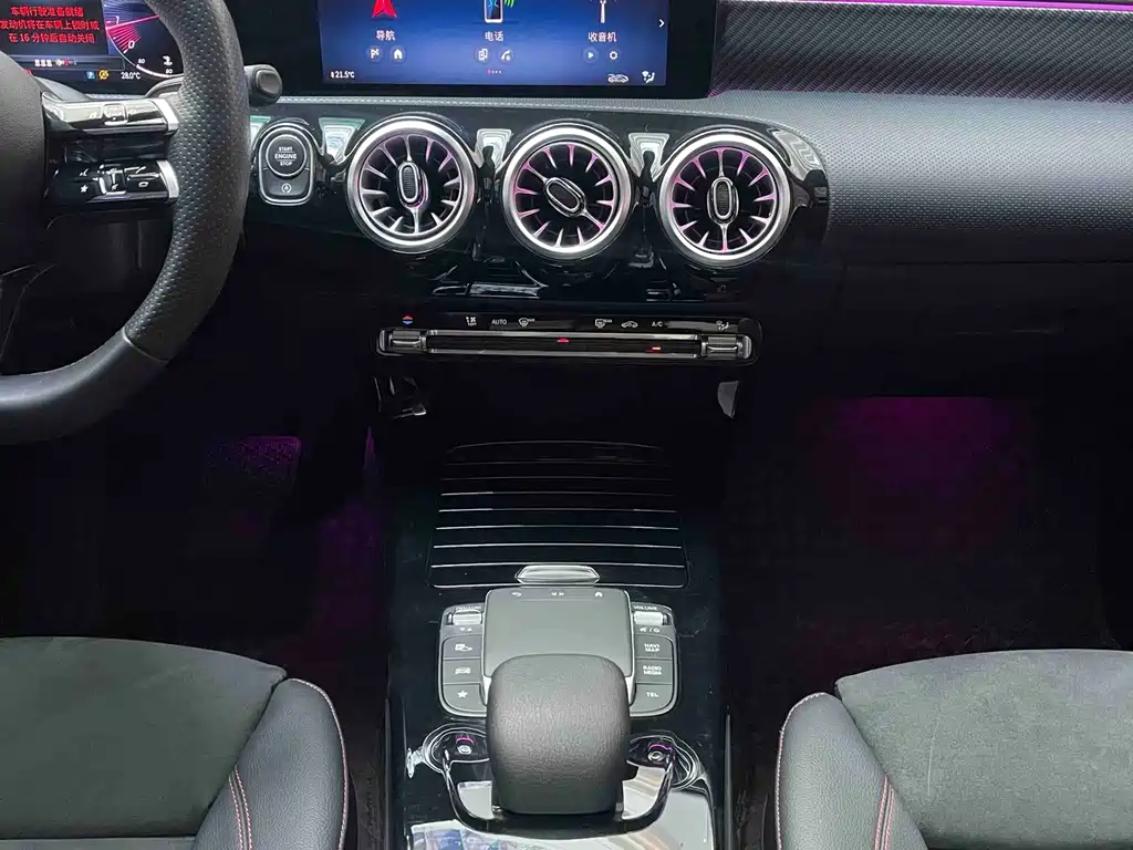 Mercedes-Benz A-Class — миниатюра 7