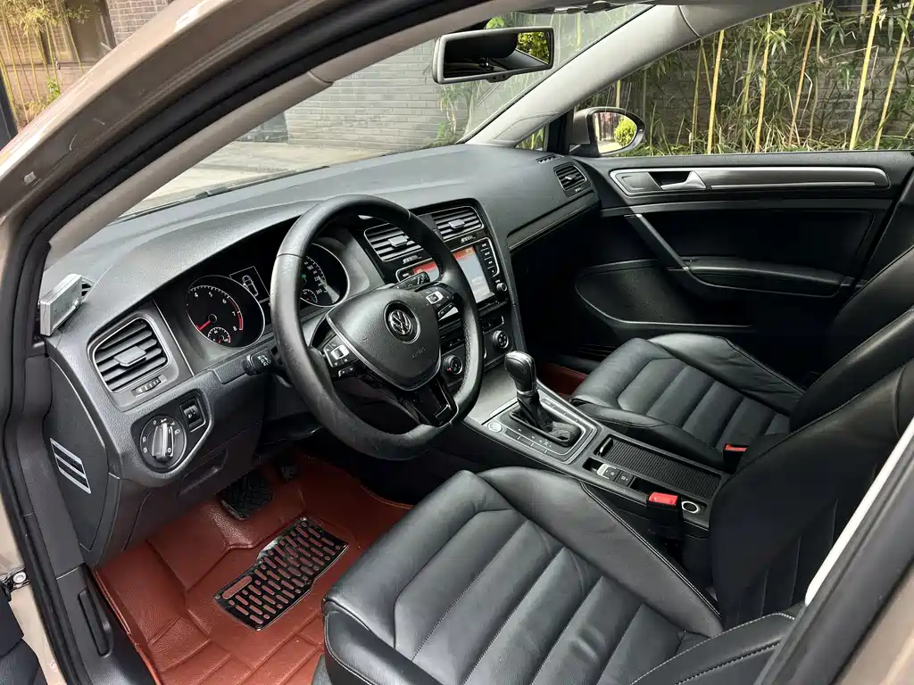 Volkswagen Golf — миниатюра 8
