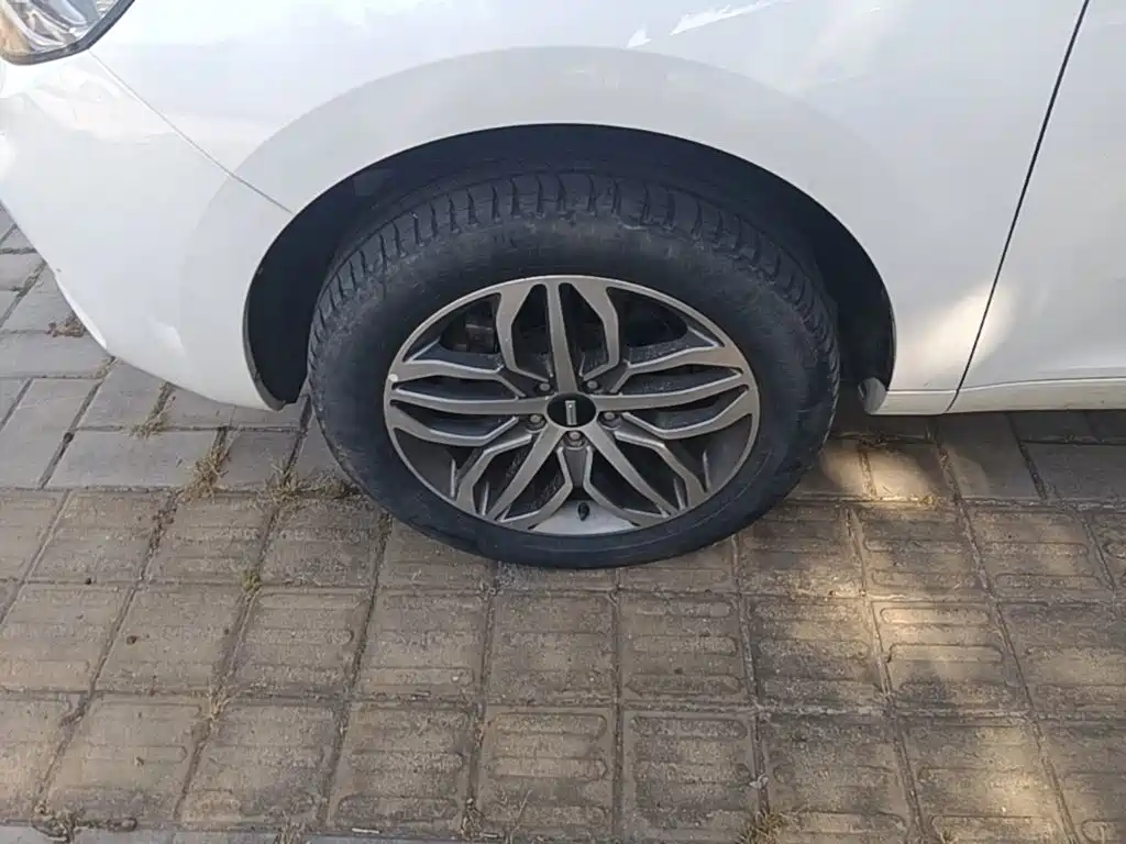 Wey Wey VV5 — миниатюра 23