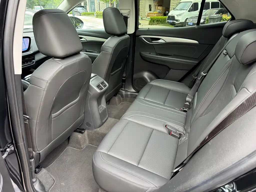 Buick Envision S — миниатюра 10