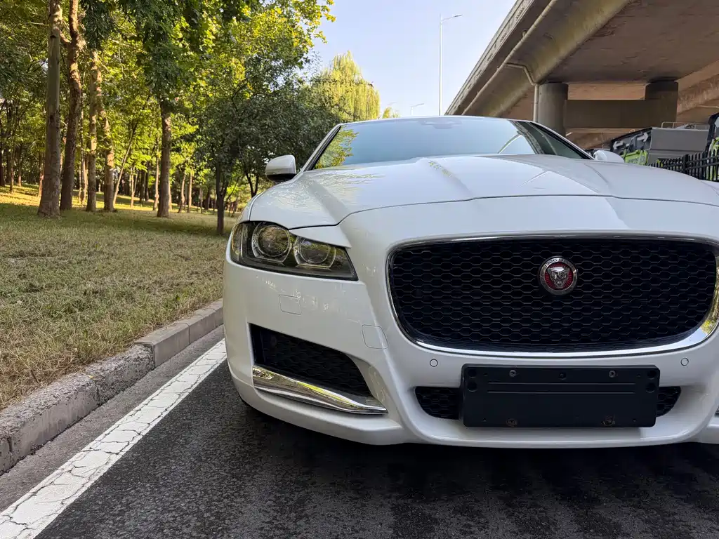 Jaguar XFL — миниатюра 15