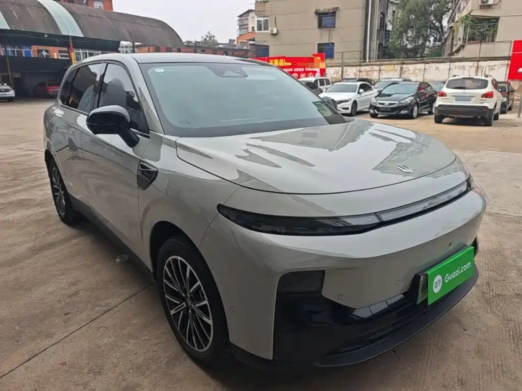 Leapmotor Leapmotor B10 — миниатюра 4