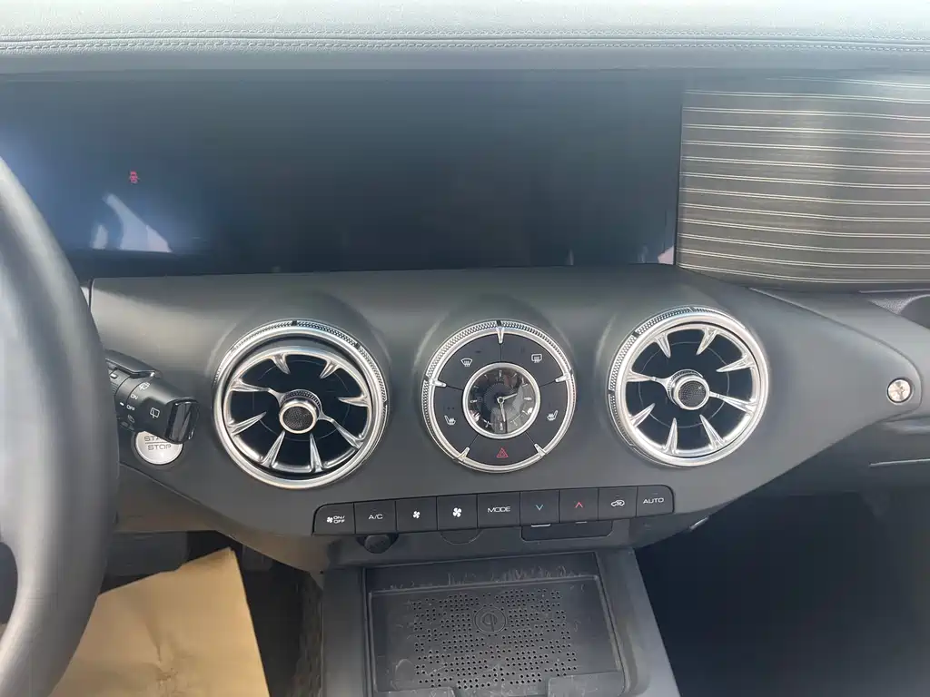 TANK TANK 300 NEW ENERGY