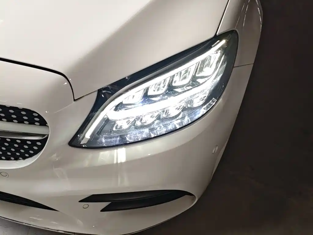 Mercedes-Benz C-Class — миниатюра 24
