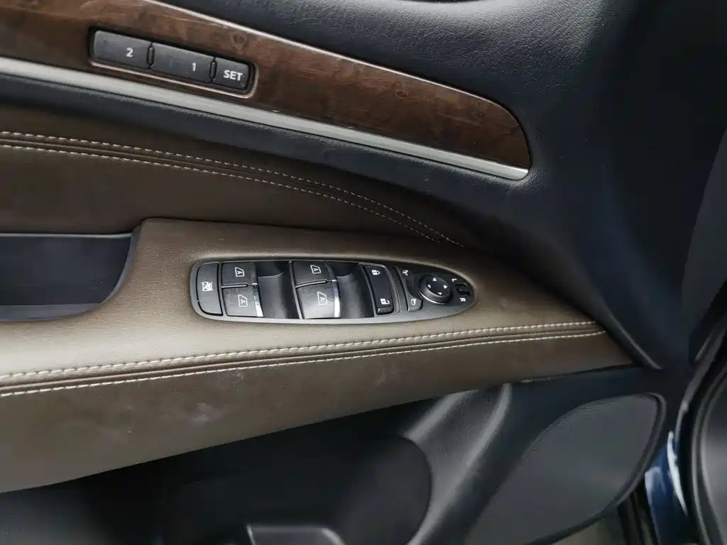 Infiniti QX60 (Import) — миниатюра 9