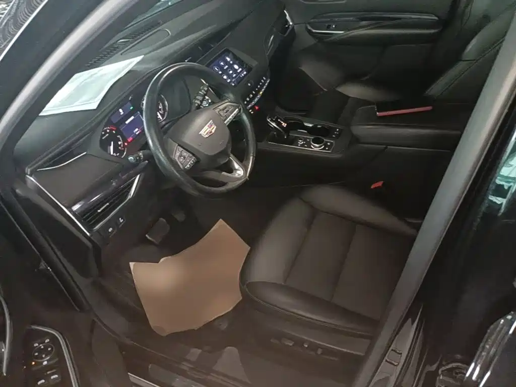 Cadillac XT4 — миниатюра 15