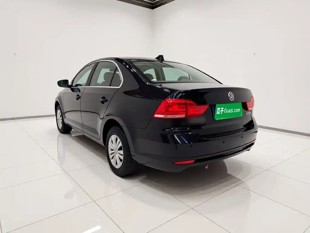 Volkswagen Santana — миниатюра 4