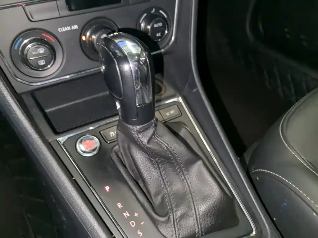 Volkswagen Lavida — миниатюра 14