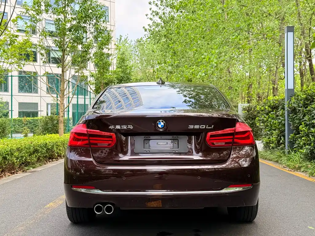 BMW 3 Series — миниатюра 4