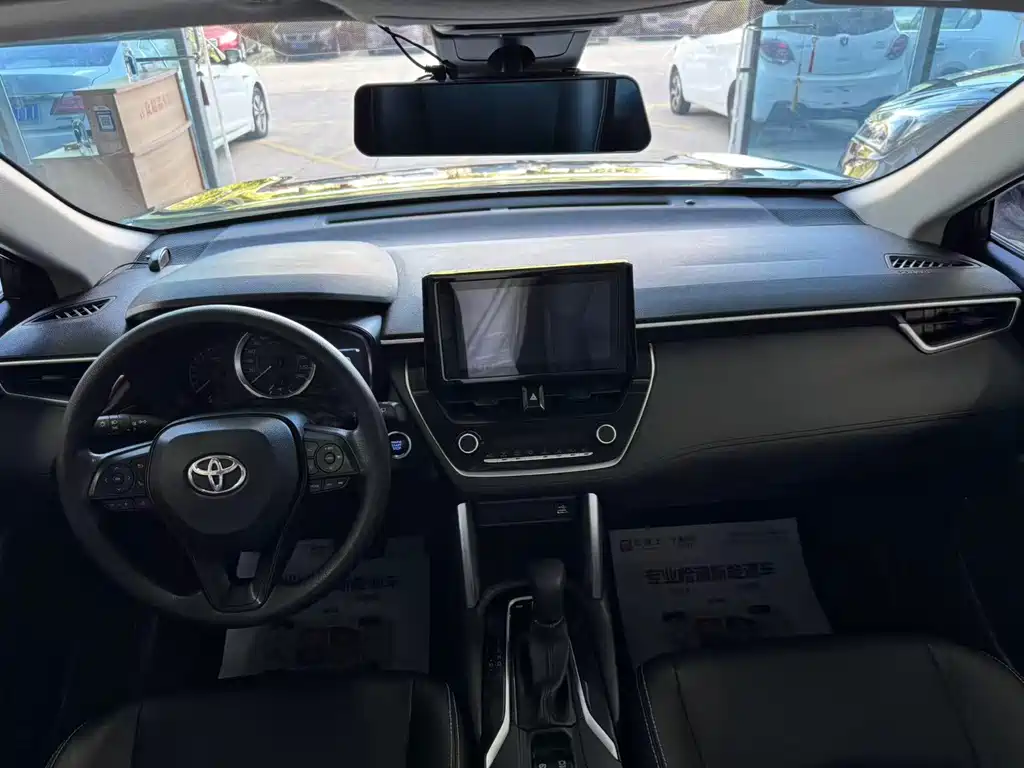 Toyota Corolla Cross — миниатюра 6