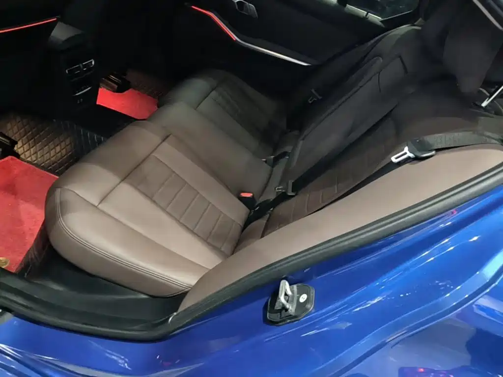 BMW 3 Series — миниатюра 17