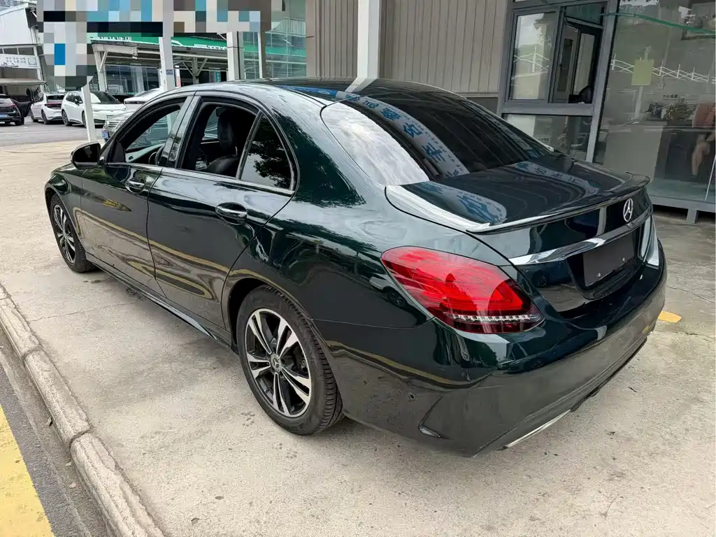Mercedes-Benz C-Class — миниатюра 7