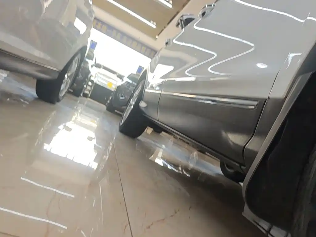 Ford Kuga — миниатюра 21