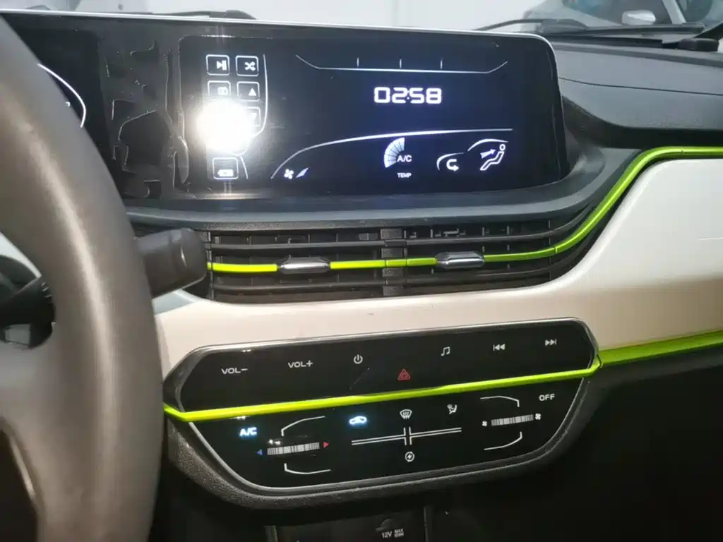 Changan Benben E-Star — миниатюра 13