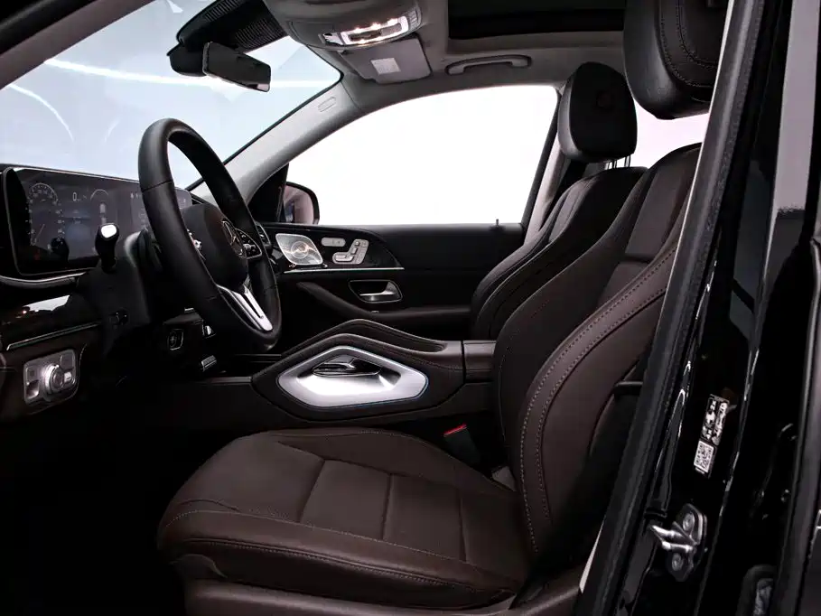 Mercedes-Benz GLS — миниатюра 12