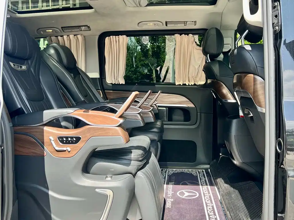 Mercedes-Benz V-Class — миниатюра 8