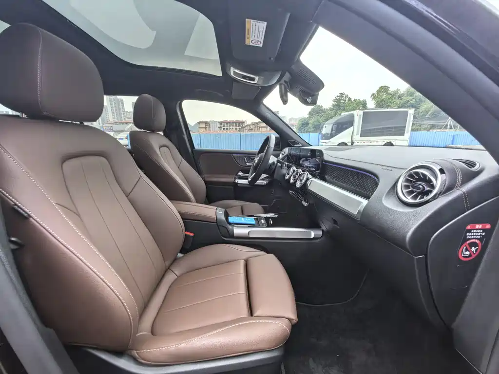 Mercedes-Benz GLB 2026 GLB 220
