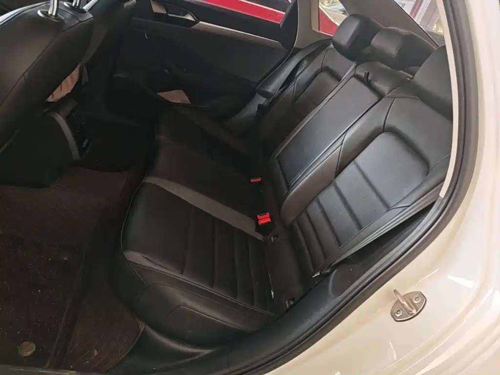 Volkswagen Sagitar — миниатюра 17