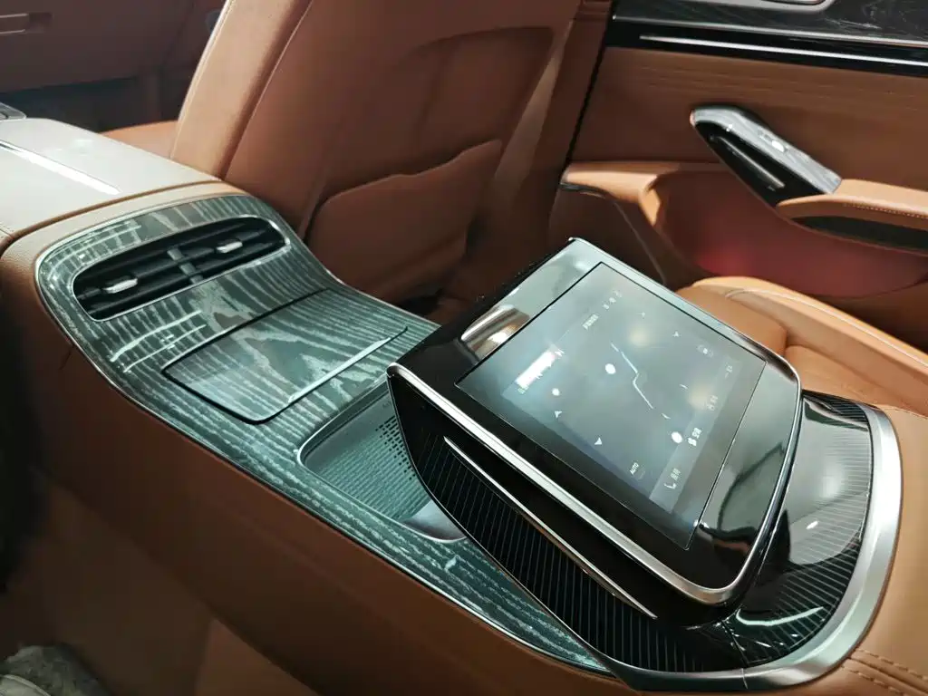Hongqi Hongqi H9 — миниатюра 10