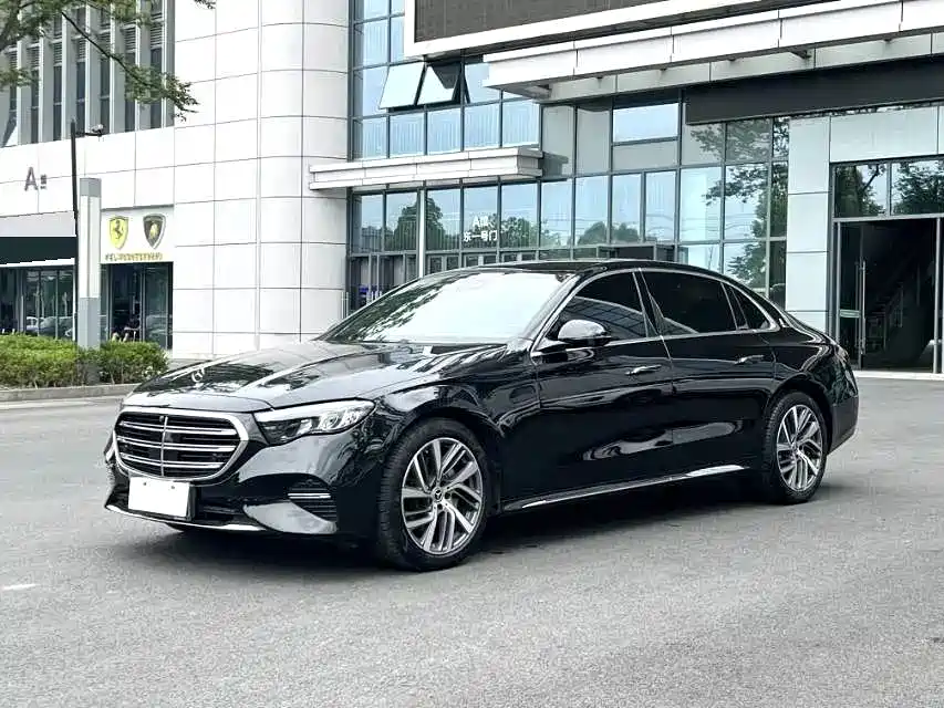 Mercedes-Benz E-Class 2024