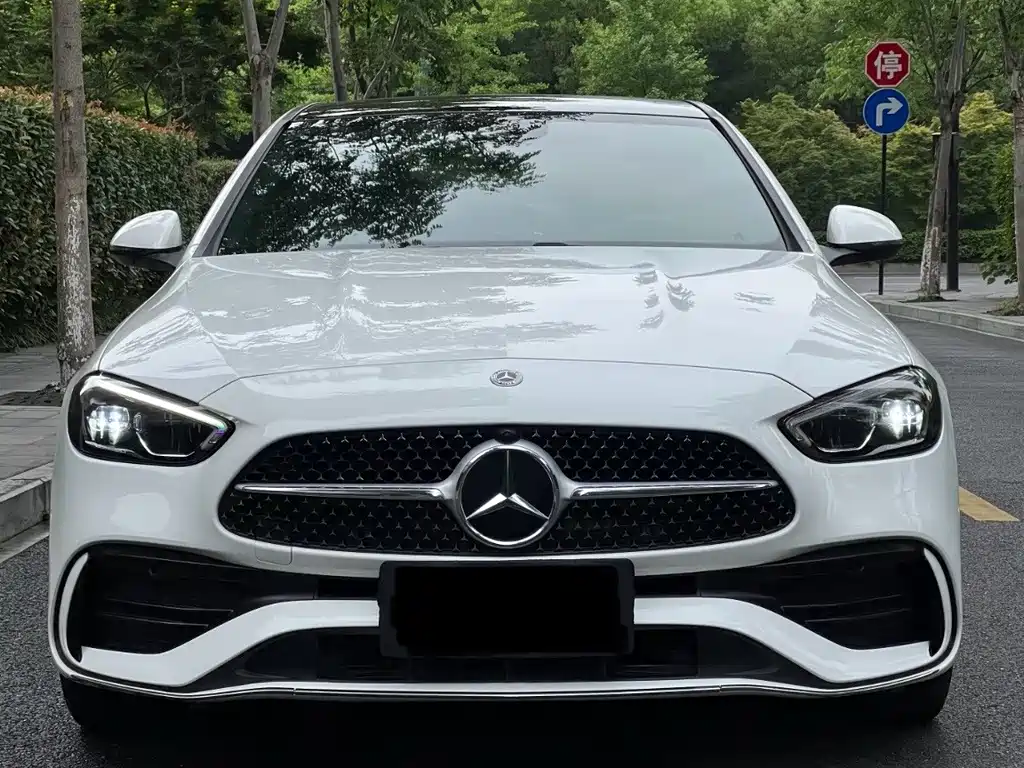 Mercedes-Benz C-Class — миниатюра 2