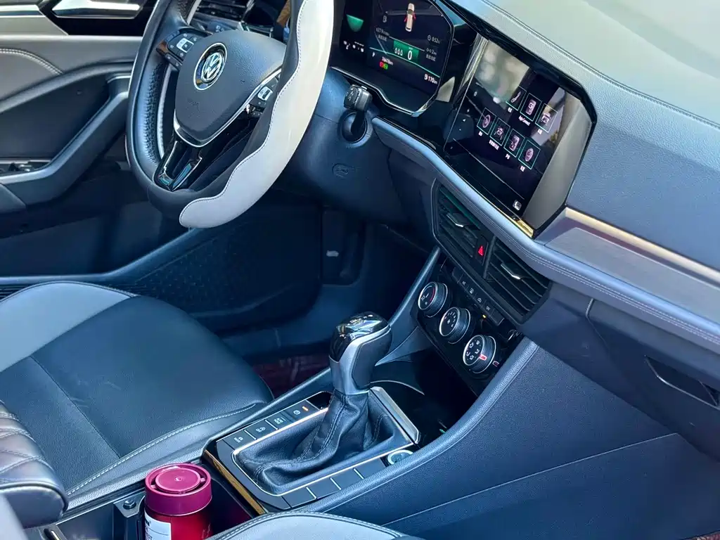 Volkswagen Sagitar — миниатюра 18