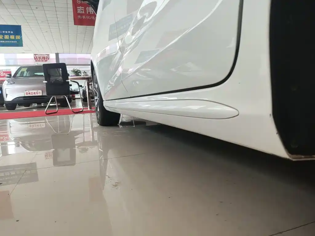 BYD MAX — миниатюра 22