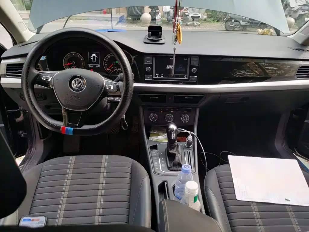 Volkswagen Lavida — миниатюра 5