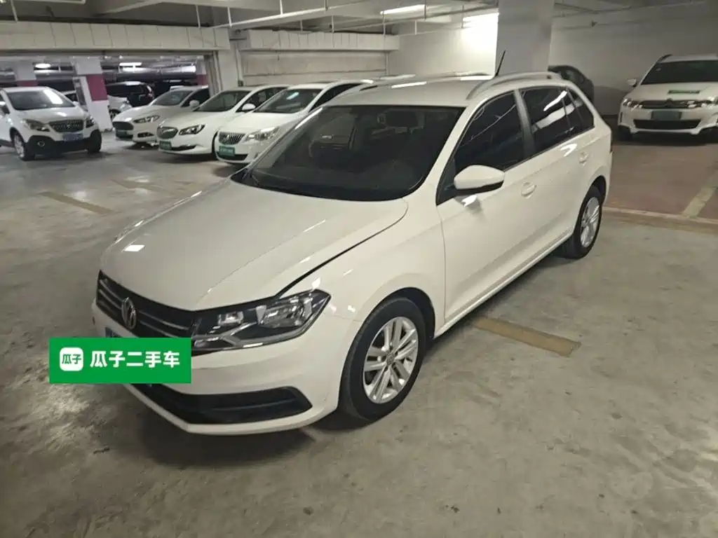 Volkswagen Santana — миниатюра 2