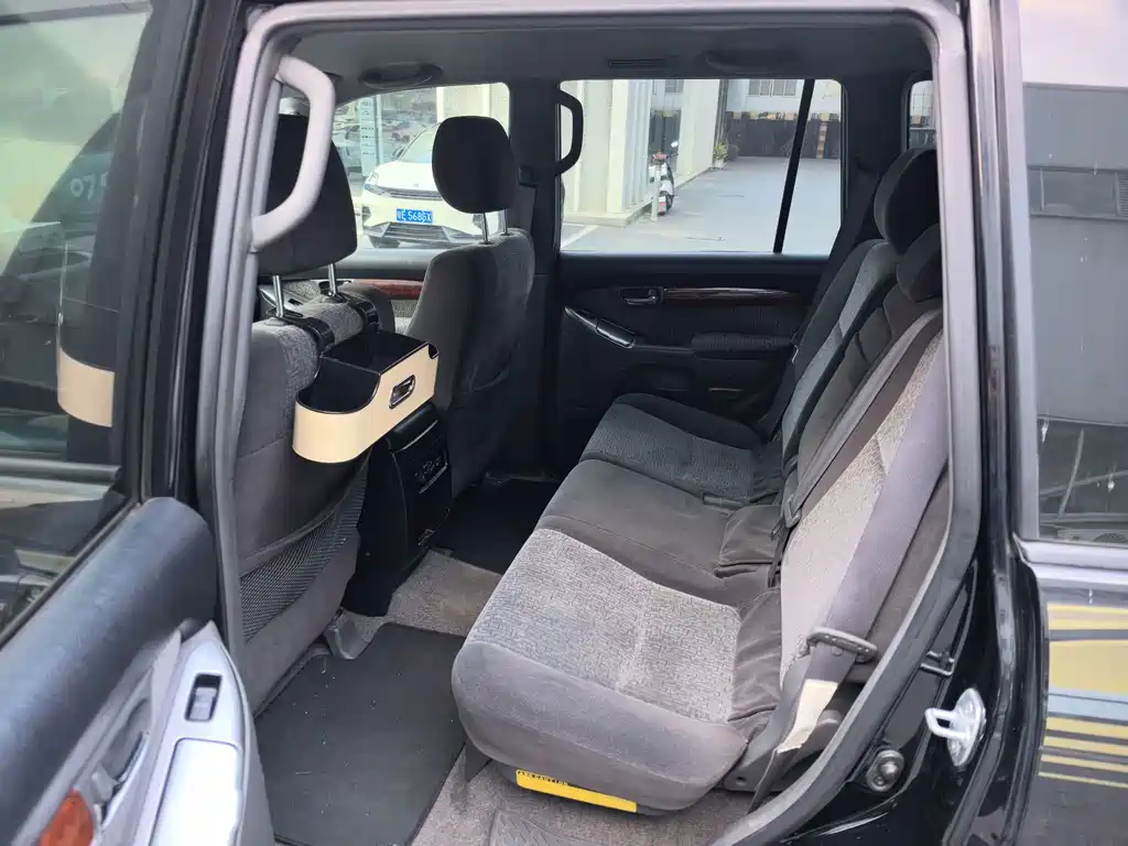 Toyota Prado (Import) — миниатюра 9