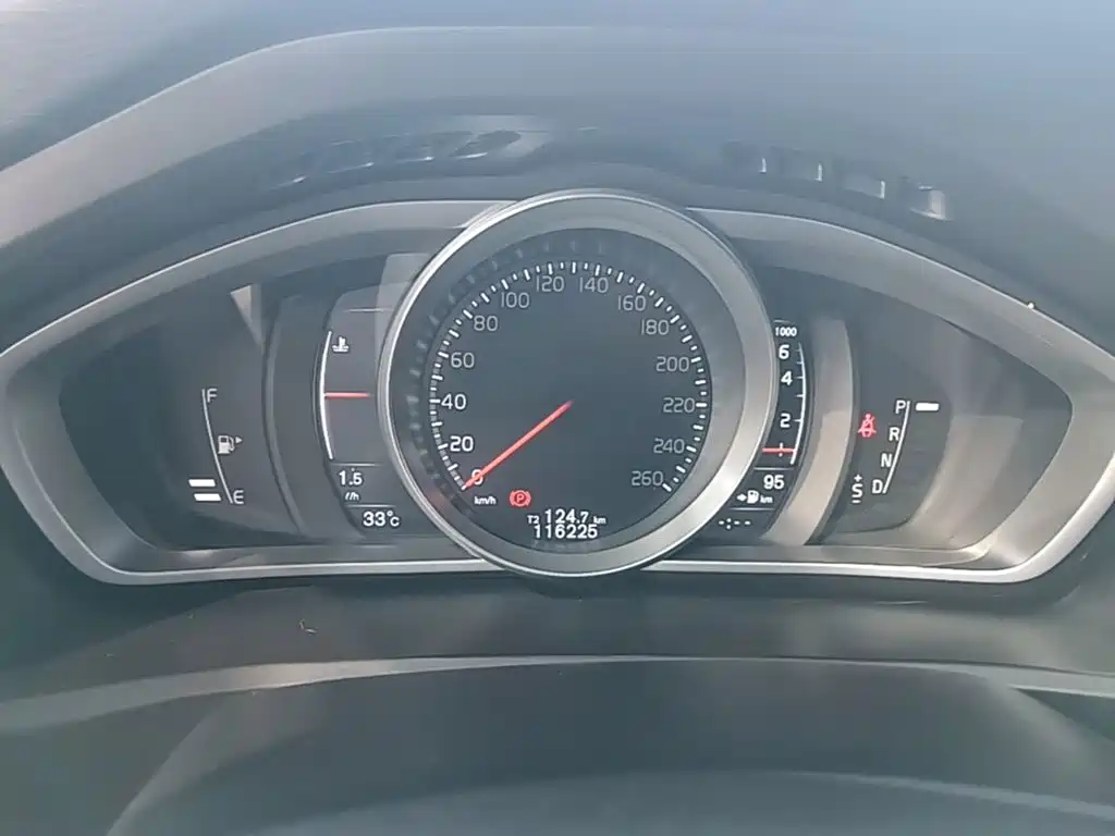 Volvo V40 — миниатюра 12