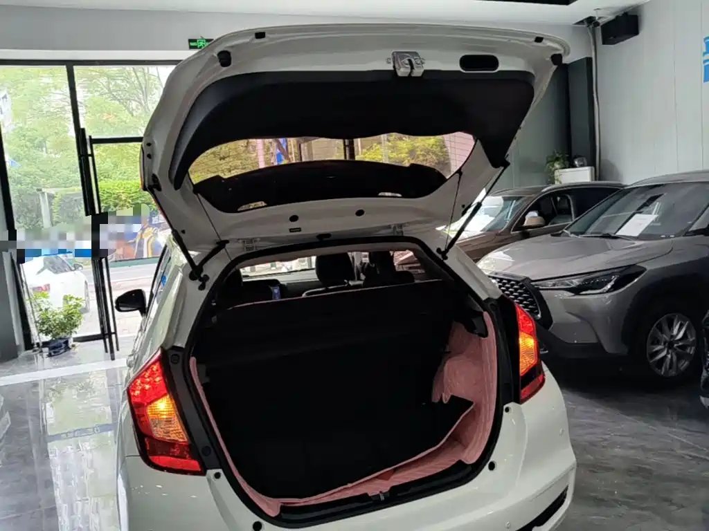 Honda Fit — миниатюра 19