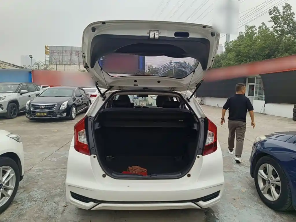 Honda Fit — миниатюра 19