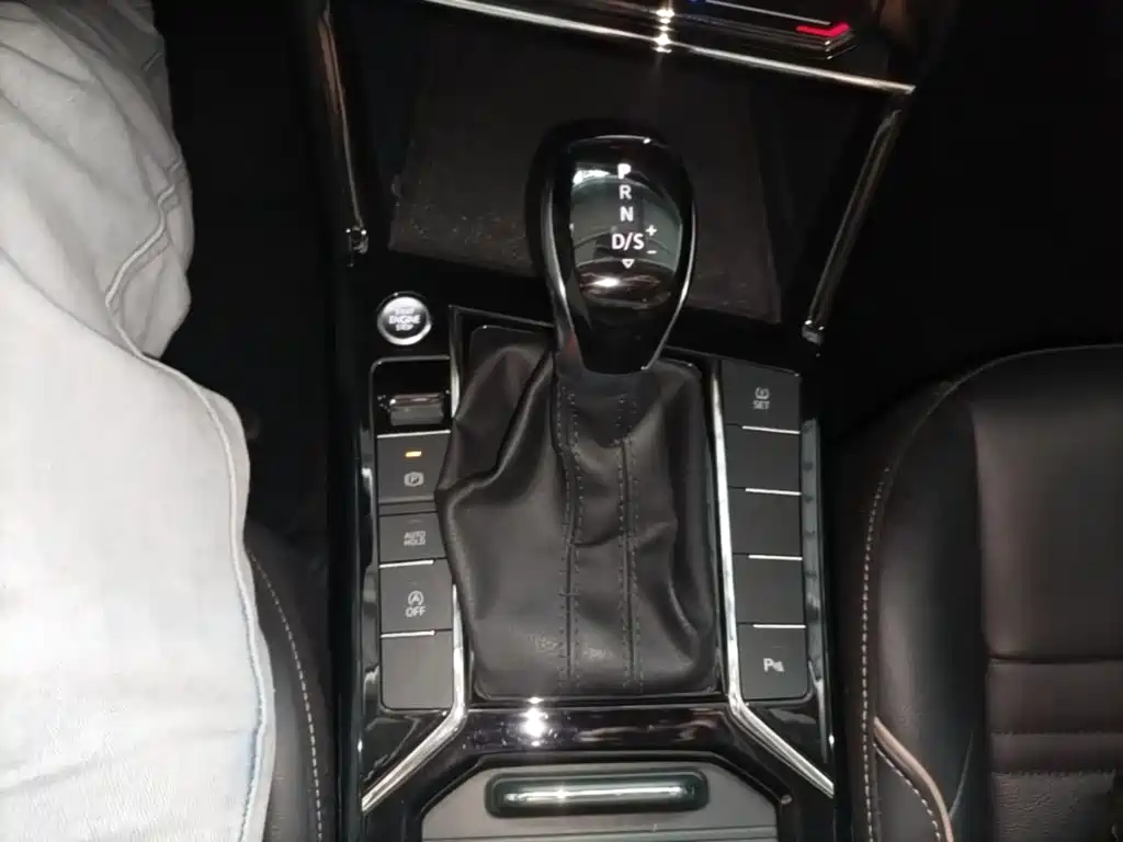 Volkswagen Passat — миниатюра 14