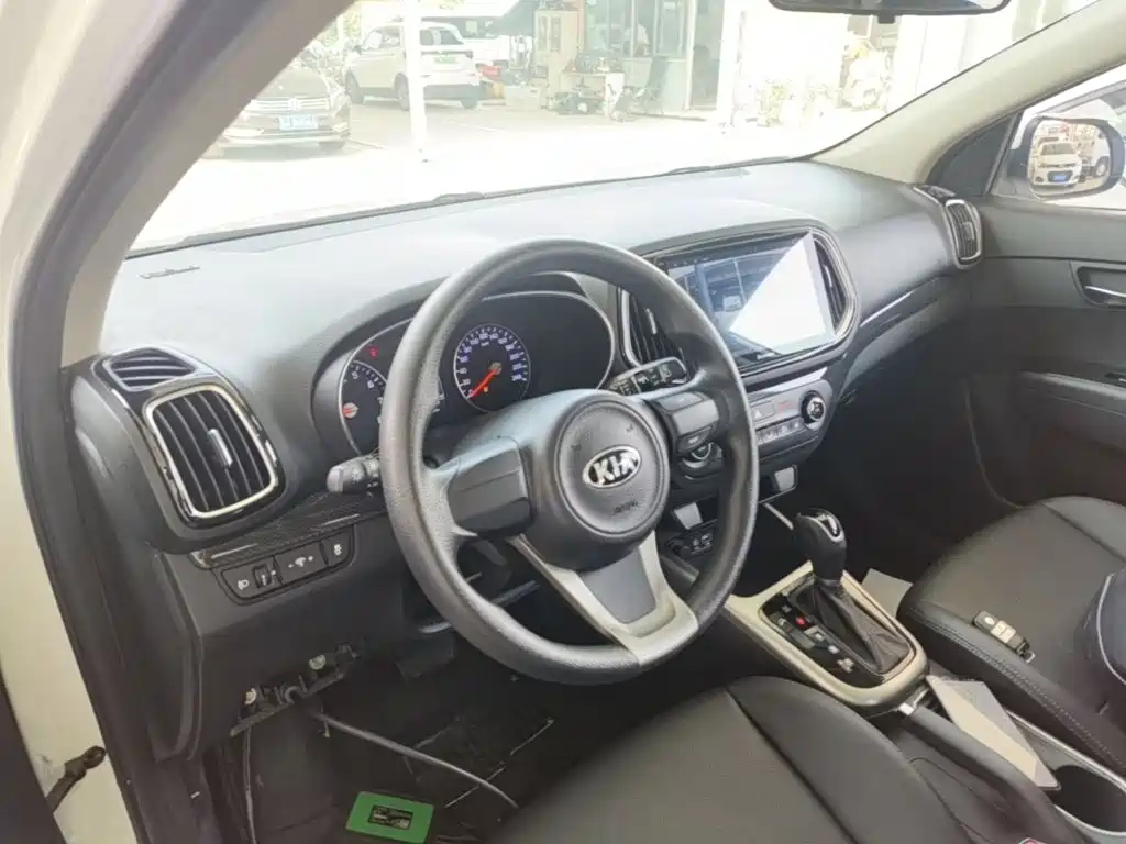 Kia KX3 — миниатюра 10
