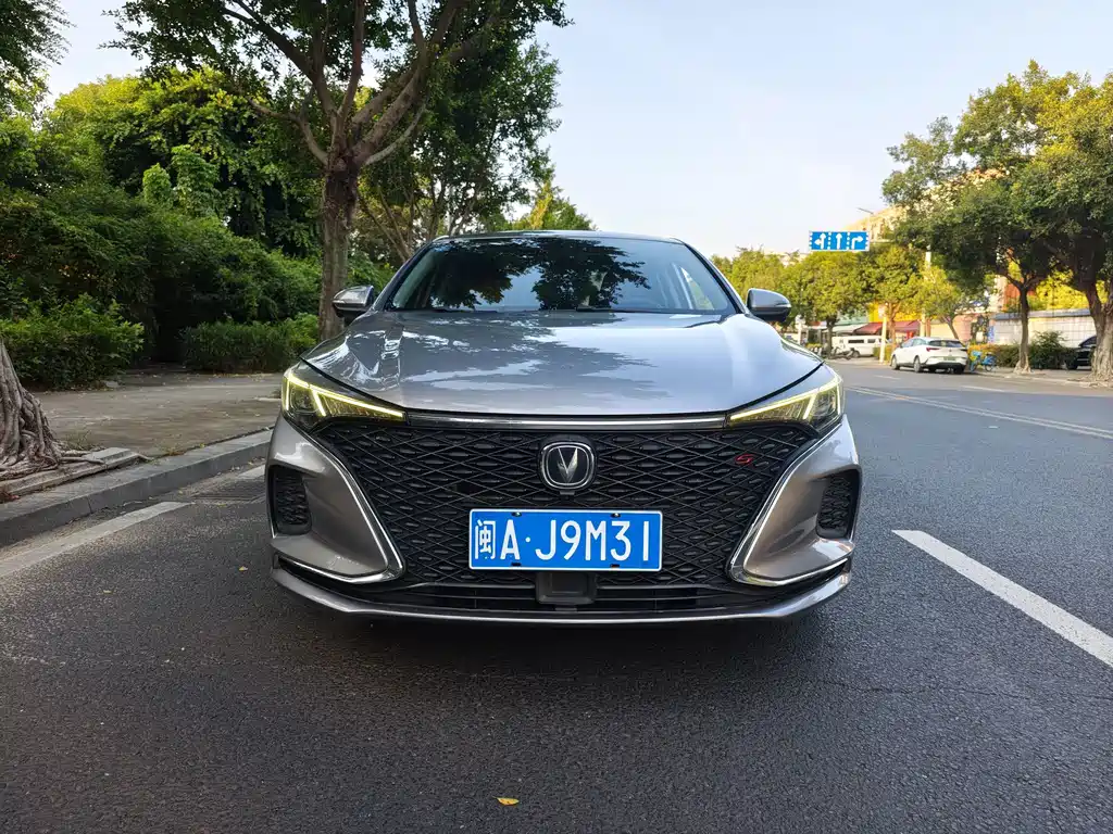 Changan Eado — миниатюра 2