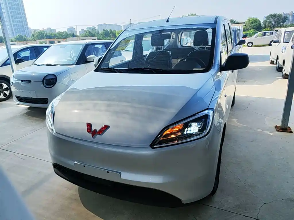 Wuling Hongguang EV — миниатюра 3