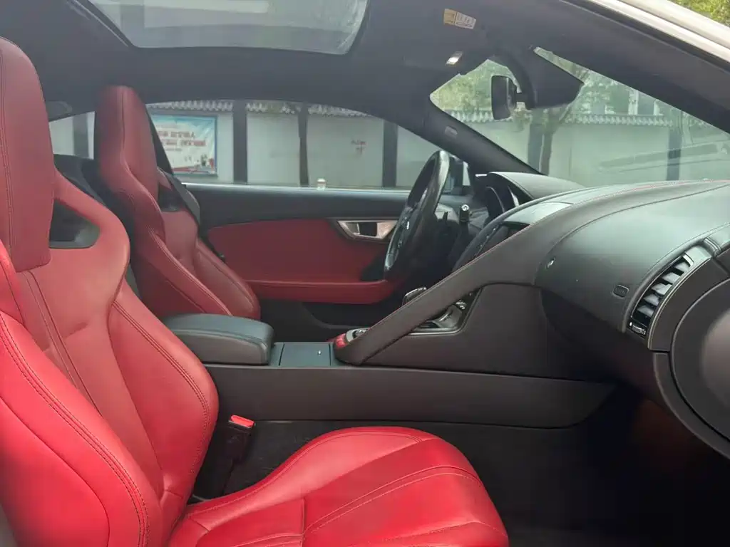 Jaguar F-TYPE — миниатюра 6