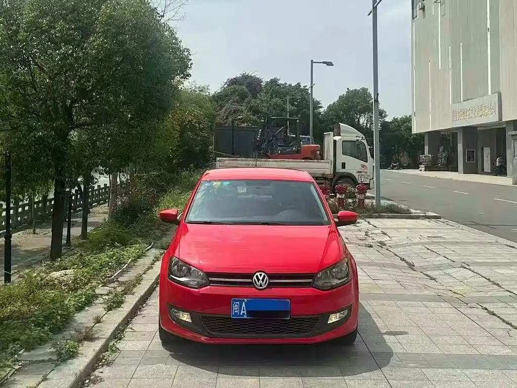 Volkswagen Polo — миниатюра 2