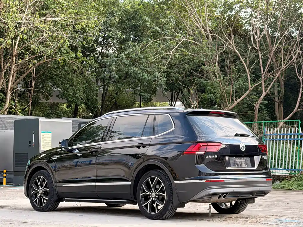 Volkswagen Tiguan L — миниатюра 16