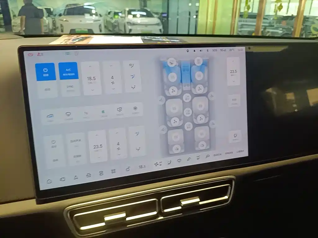 Li Auto Li L8 — миниатюра 13