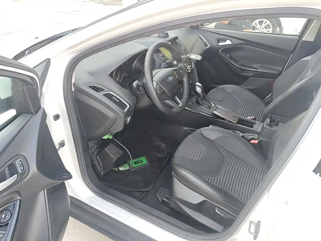 Ford Focus — миниатюра 16
