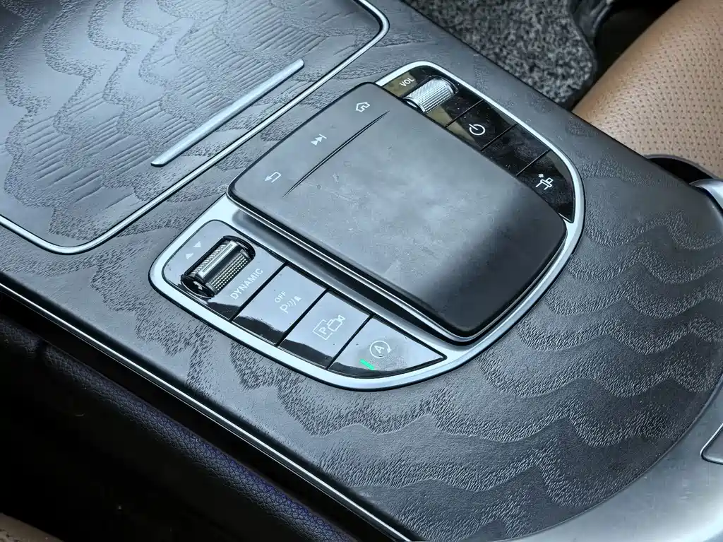 Mercedes-Benz C-Class (Import) — миниатюра 19