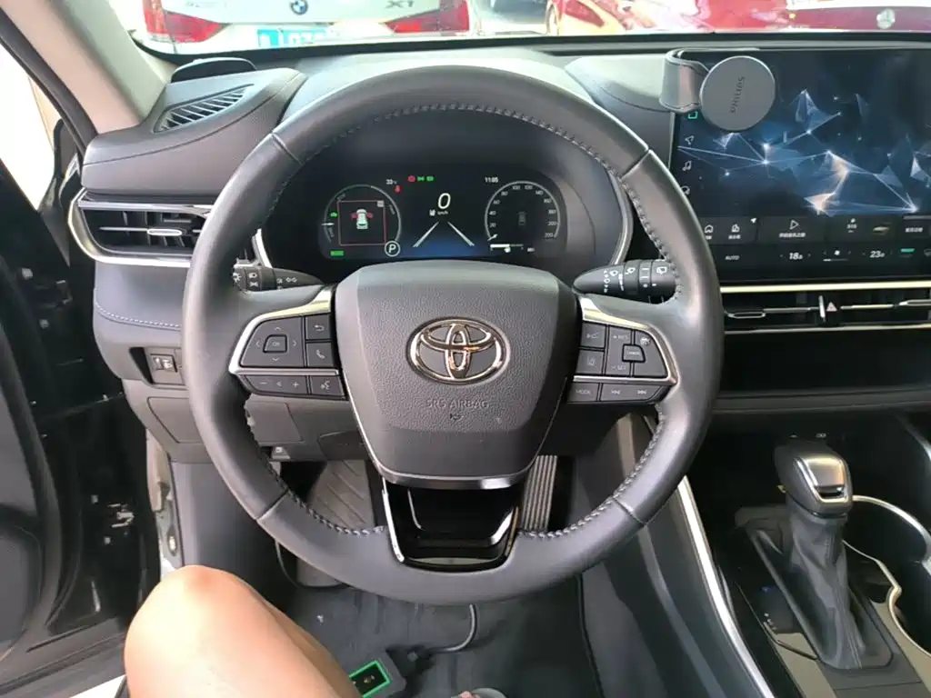 Toyota Highlander — миниатюра 11