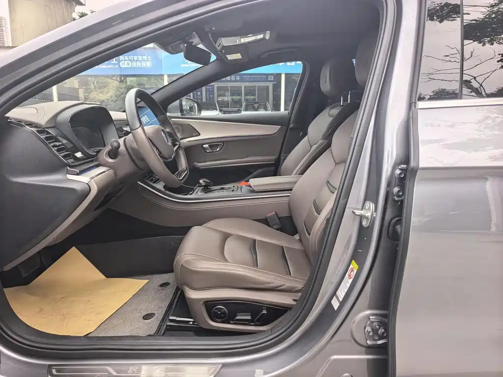 BYD Han — миниатюра 5
