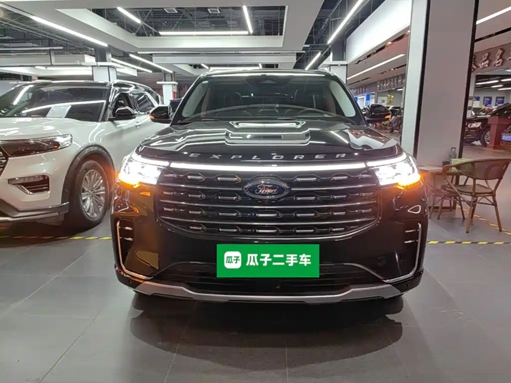 Ford Explorer — миниатюра 3