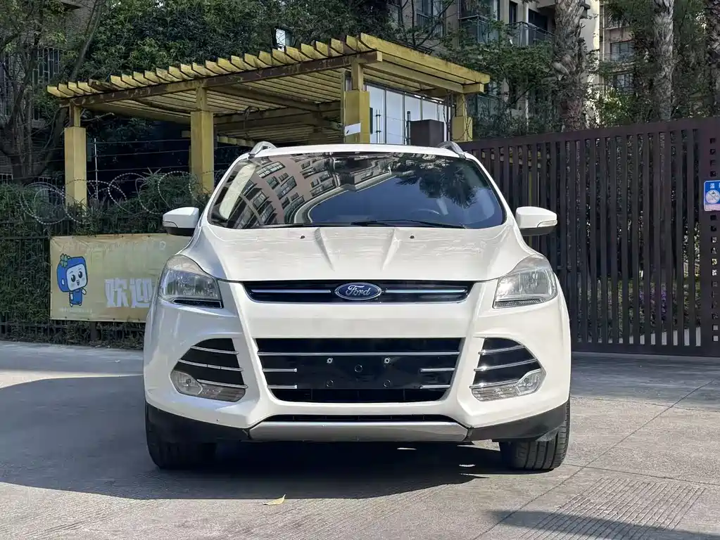 Ford Kuga 2015
