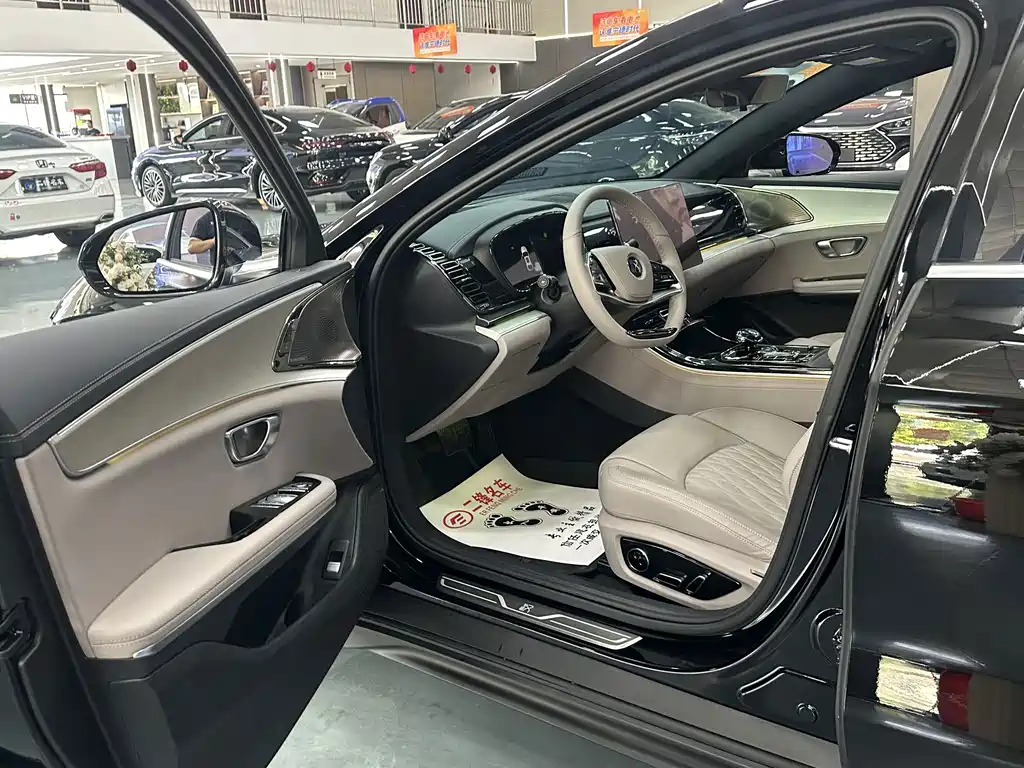 BYD Han — миниатюра 7