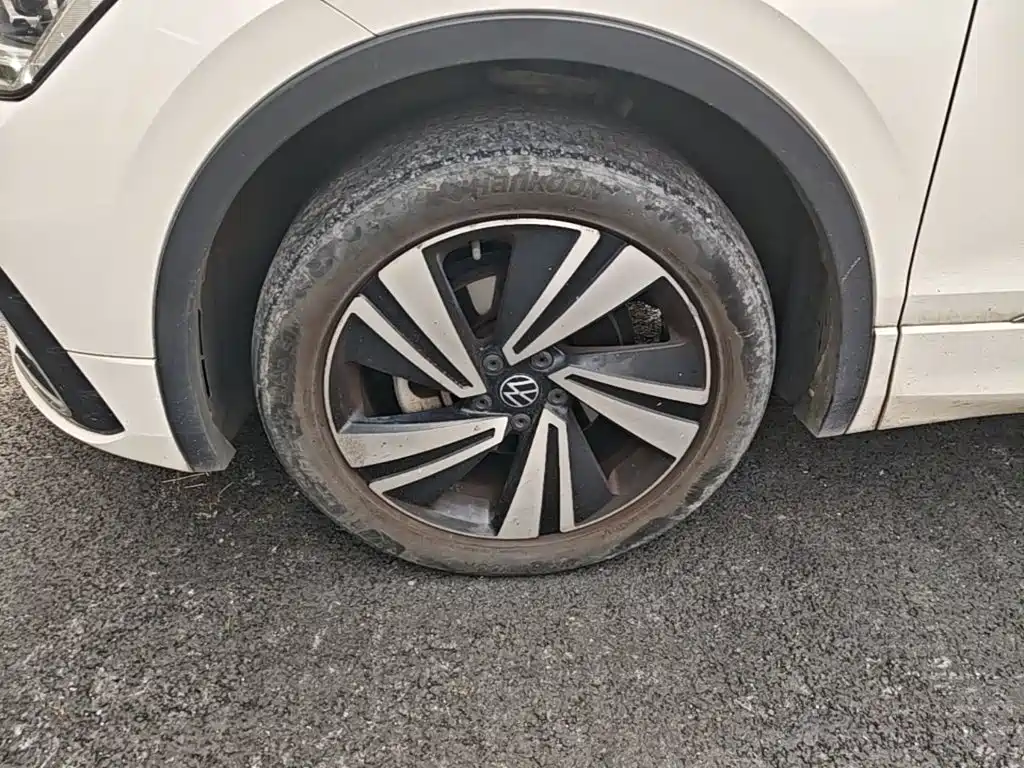 Volkswagen Tiguan X — миниатюра 23